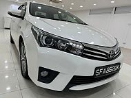 Toyota Corolla Altis 1.6L CVT Elegance LED Keyless white 2015